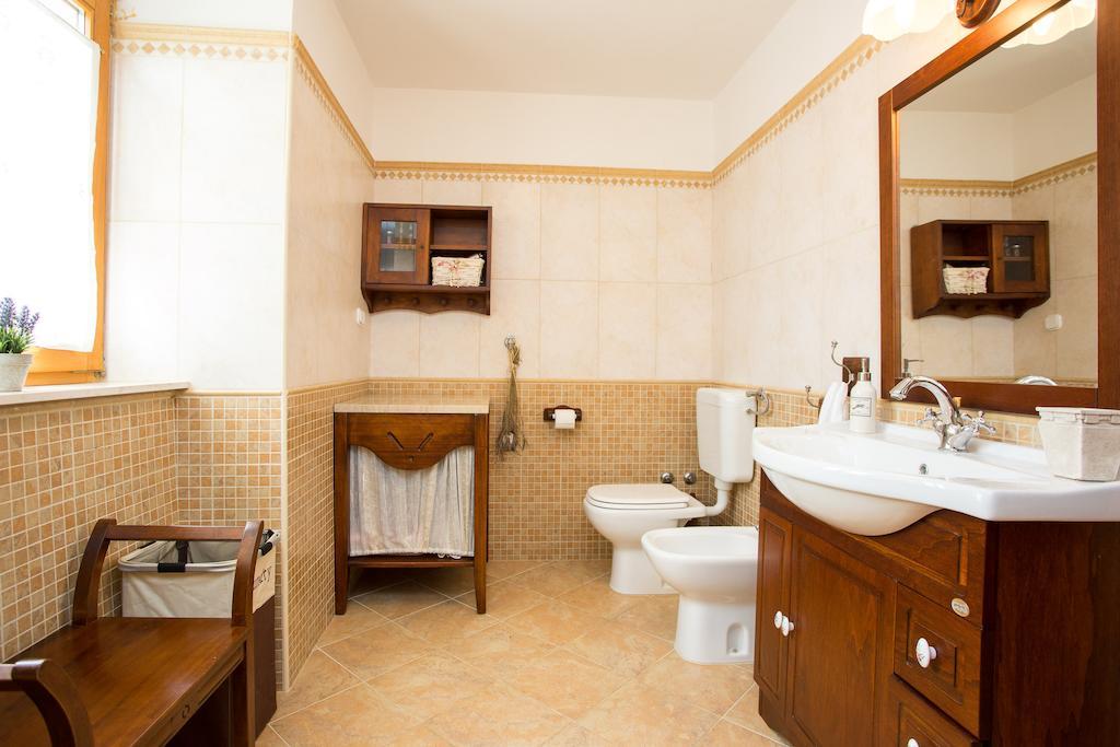 Holiday Home Lavanda Kornić Habitación foto